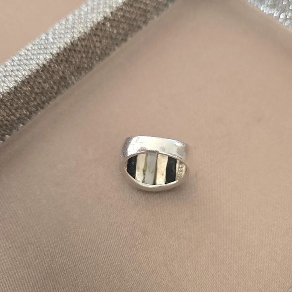 Vintage Sterling Onyx Marcasite Mother of Pearl Ring